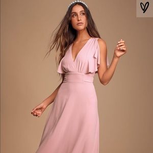 NWT Lulu’s Mauve Flutter Sleeved Maxi Dress